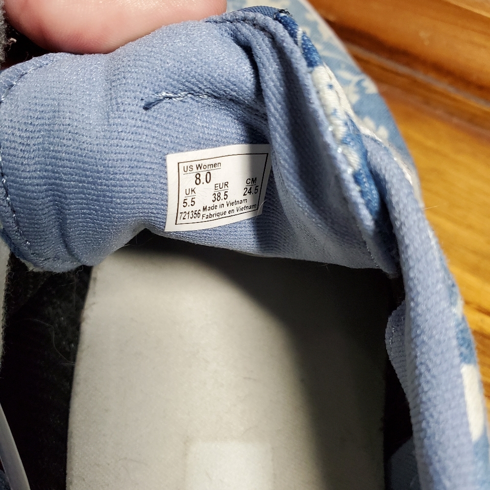 Vans - Picture 4 of 4